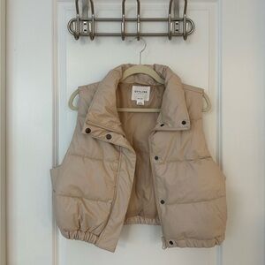NWOT Offline by Aerie Real Luxe Faux Leather Vest Cropped Cream Large